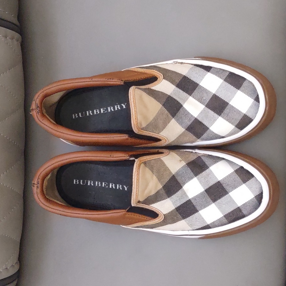 Burberry Women's Slide Loafers (Sz. 7.5)